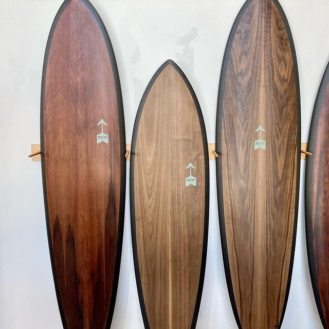 À la recherche d'une planche de surf en bois française