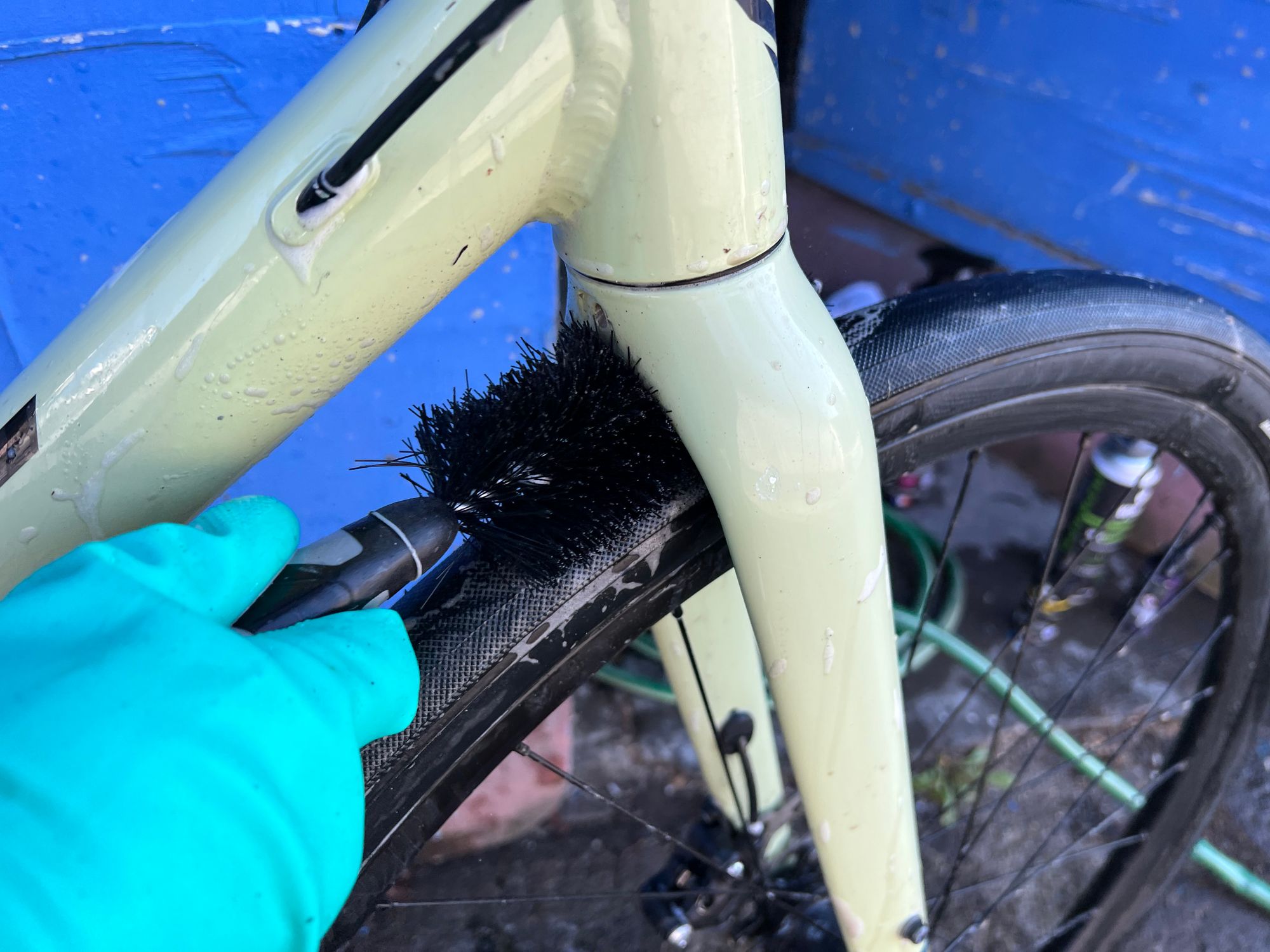 Lavage de gravel & test des produits d'entretien vélo Winsleek