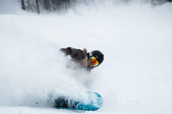 Quel type de snowboard recherchez-vous ? Un snowboard pas cher.